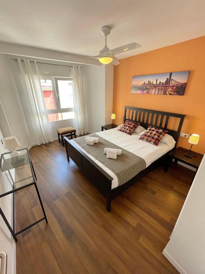 Apartamentos Sevilla Valencia Kültér fotó